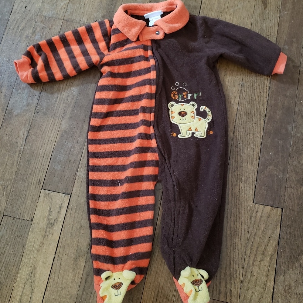Like new velour sleeper